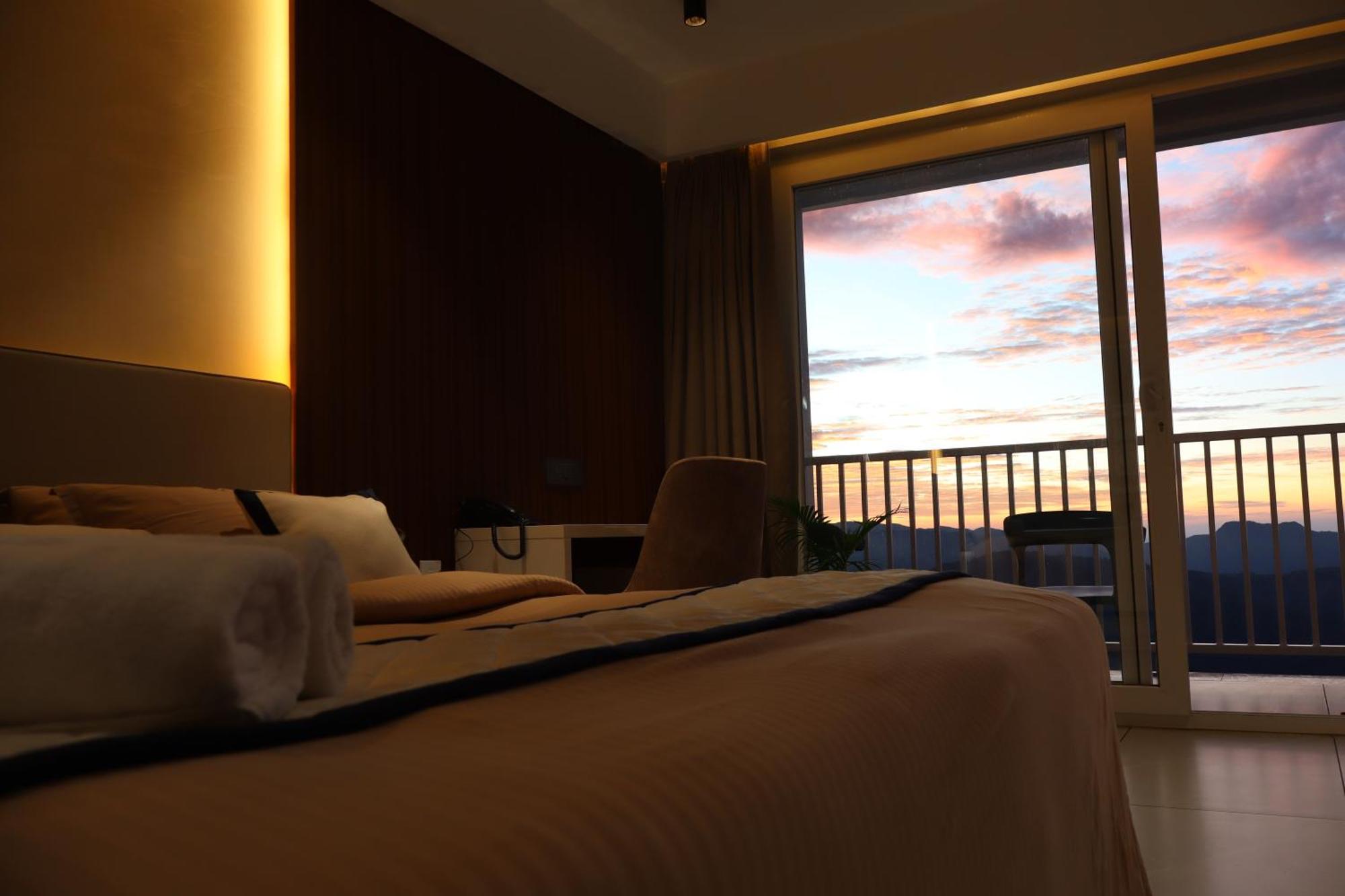 The Clouds End Hotel Devikulam Exterior foto